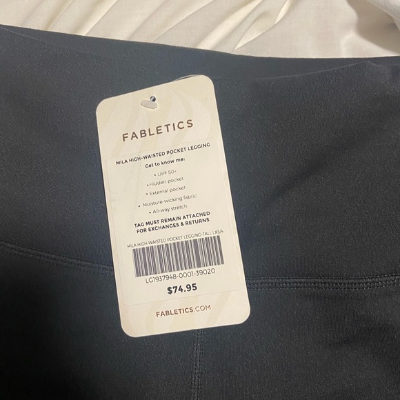 Fabletics black workout leggings size small BNWT - Picture 8 of 8